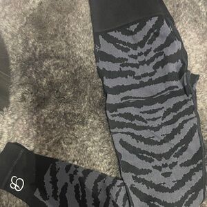 Bombshell sportswear leggings